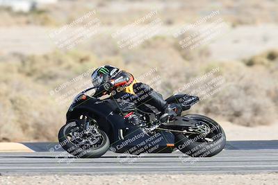 media/Nov-16-2025-Race Pace (Sun) [[8c5fa54630]]/Non Verified Riders (1st 20 Minutes)/4-Turn 16 (1116am)/